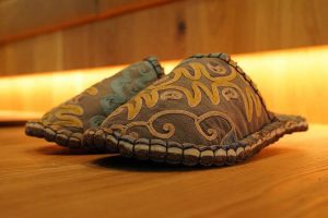Wool Slippers – Research Shows Wearing Comfortable Shoes Increases Productivity